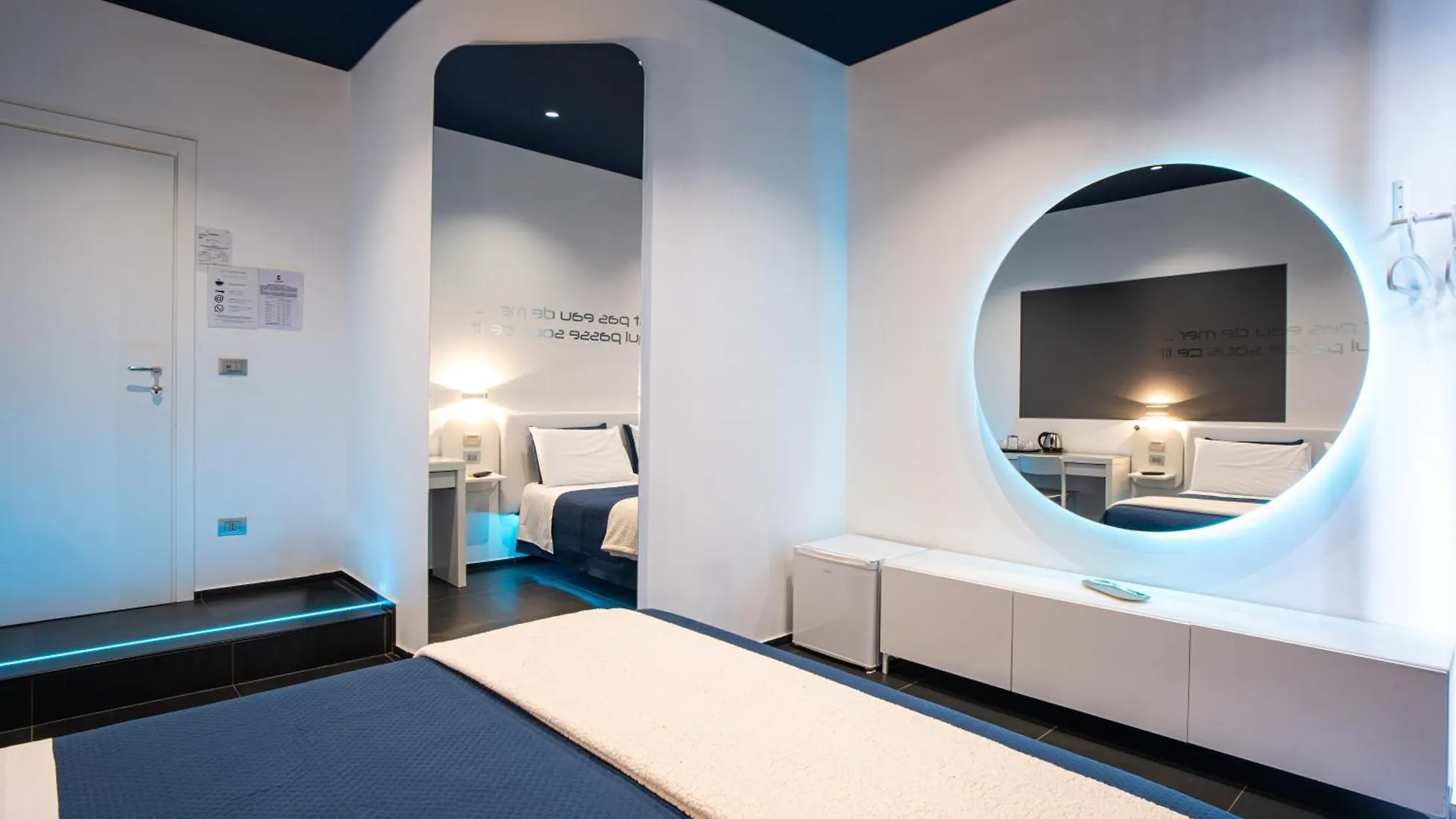 Skyhouse Beverello Napoli Bed & Breakfast