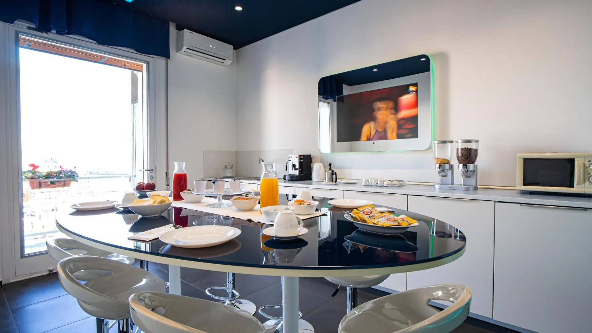 Skyhouse Beverello Napels Italië
