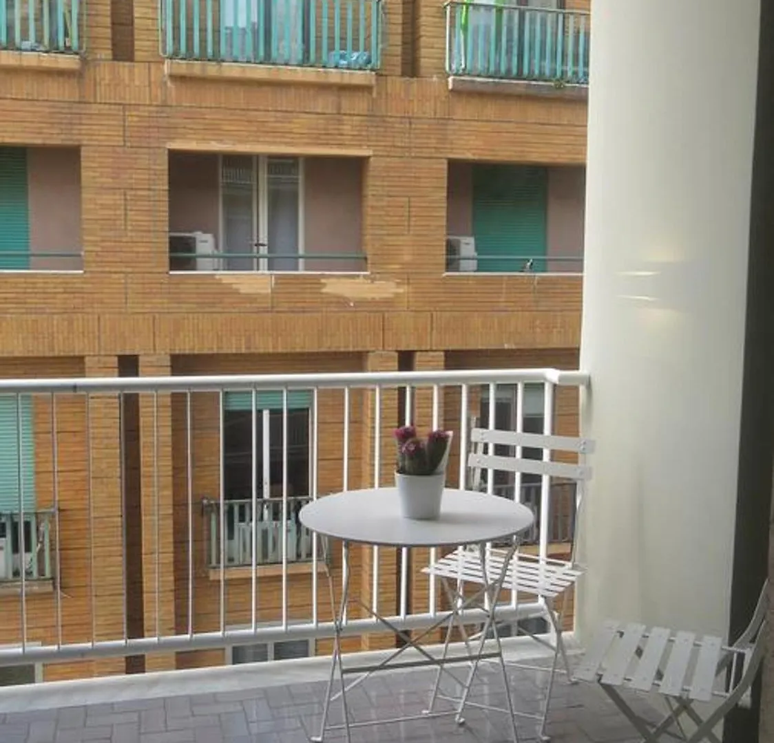 *** Bed & Breakfast Skyhouse Beverello Naples Italy